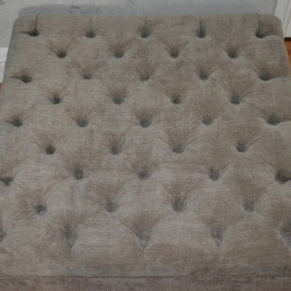 Handcrafted Chesterfield Square Footstool – Deep Buttoned Velvet Ottoman with Solid Wood Legs